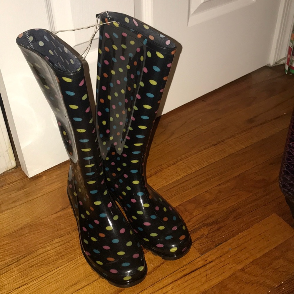 Black multicolored rainboots